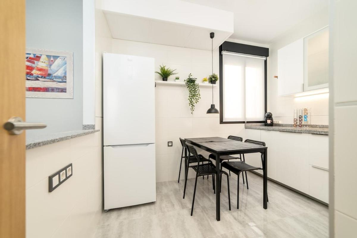 -Malagasunapts- Stylish City Centre Pool&Parking Luaran gambar