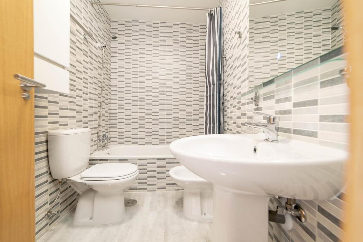 -Malagasunapts- Stylish City Centre Pool&Parking Luaran gambar